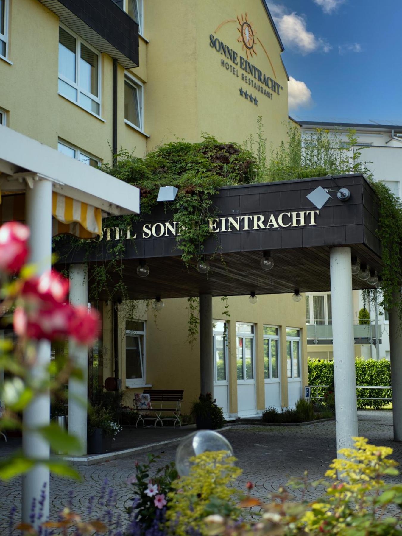 Hotel Sonne Eintracht Kg อเคิร์น ภายนอก รูปภาพ