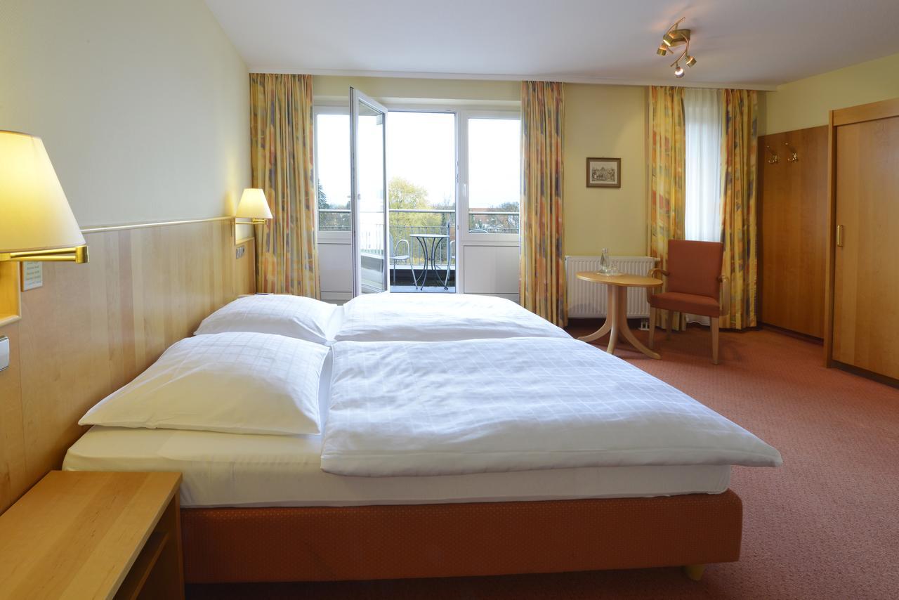 Hotel Sonne Eintracht Kg อเคิร์น ภายนอก รูปภาพ