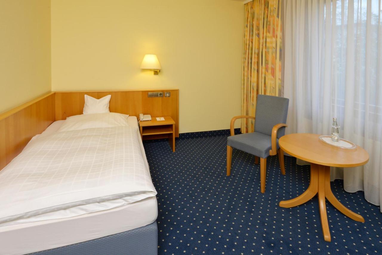 Hotel Sonne Eintracht Kg อเคิร์น ภายนอก รูปภาพ