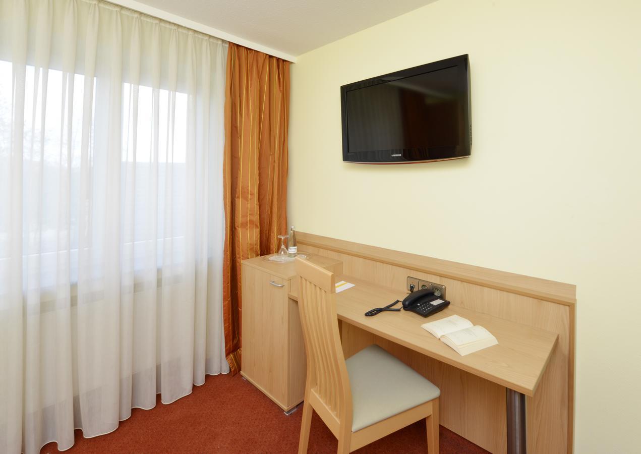 Hotel Sonne Eintracht Kg อเคิร์น ภายนอก รูปภาพ